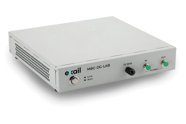 チューナブル変調器バイアスコントローラ