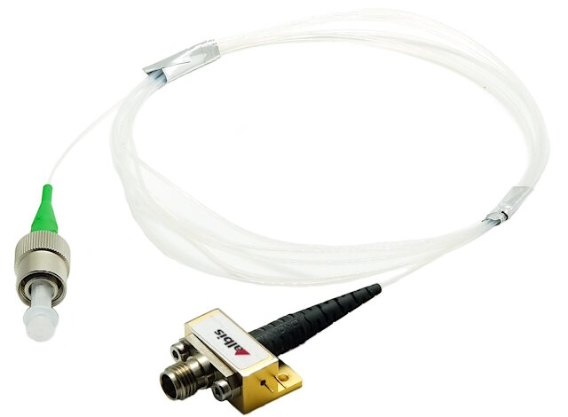 10GHz高出力フォトダイオードモジュール 画像