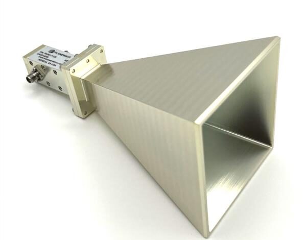 K-Ka-band Dual-Port(RHCP+LHCP) Horn Antenna 画像