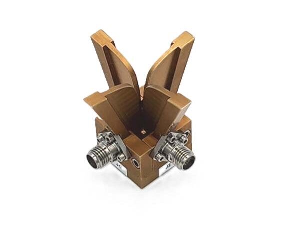 Quad-Ridged Horn Antenna 画像