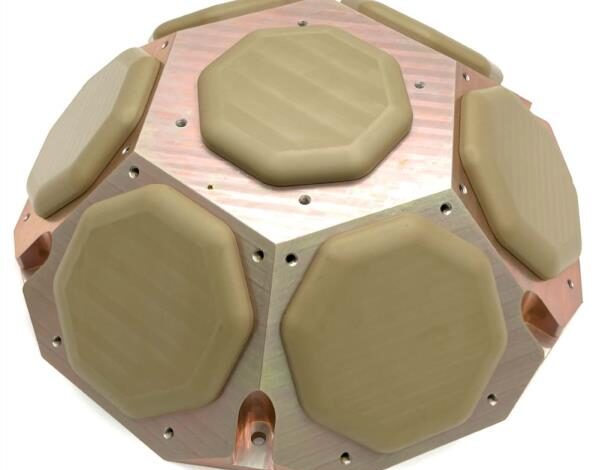 X-band RHCP TX Switched-Beam Hemispherical Antenna Module 画像